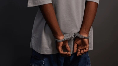 Drame à Mbour : un fils poignarde sa mère lors d’une dispute à Nguéniène